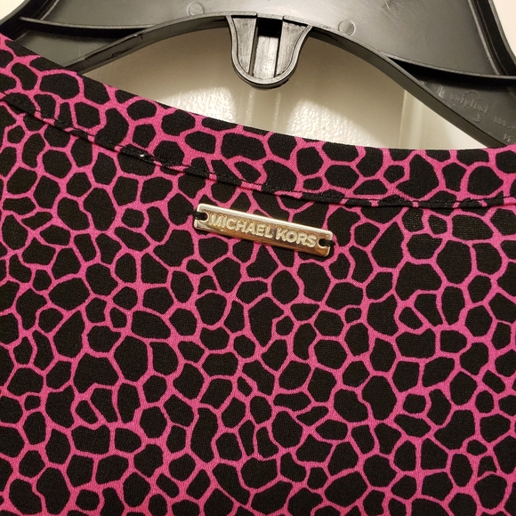 NWT Michael Michael KORS Micro Giraffe Print S/S Mini Dress Retail $125, Stylish - Picture 7 of 14